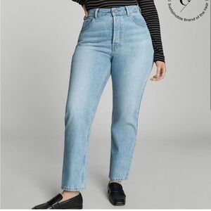 Everlane Women's Classic Light Blue Straight Leg Jeans